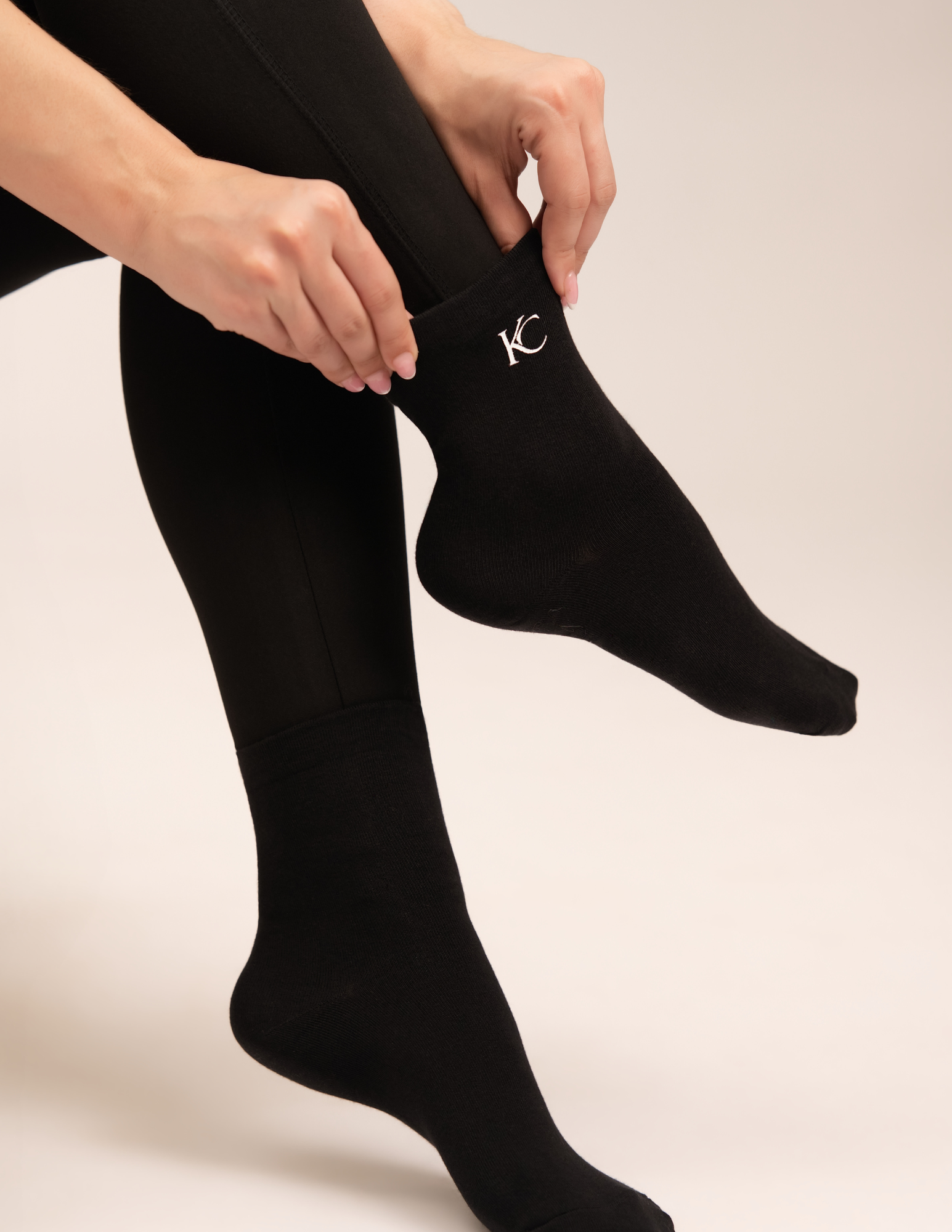 CORE CREW SOCKS